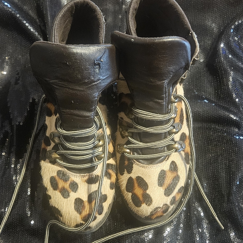 Leopard Print Lace-Up Boots